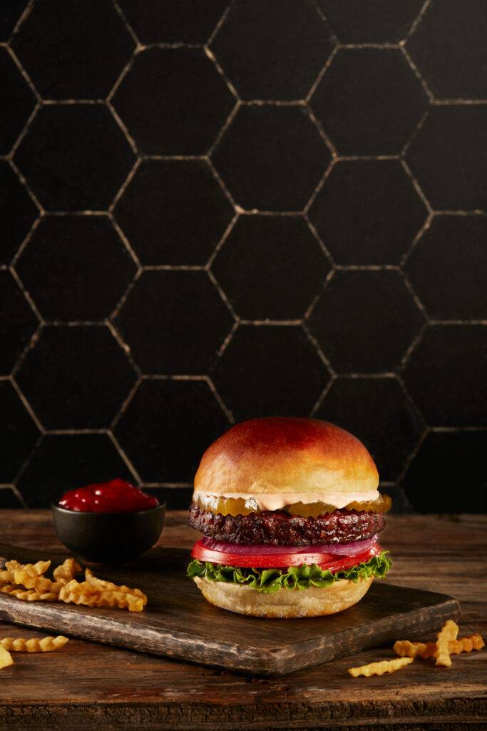 burger with rim lighting